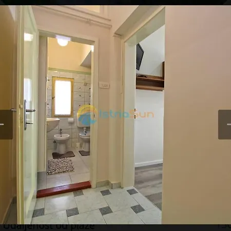 Studio Apartman Lea Pula Exterior photo