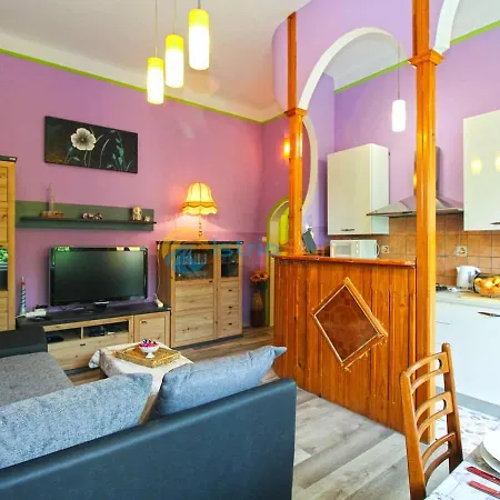 Studio Apartman Lea Pula Exterior photo