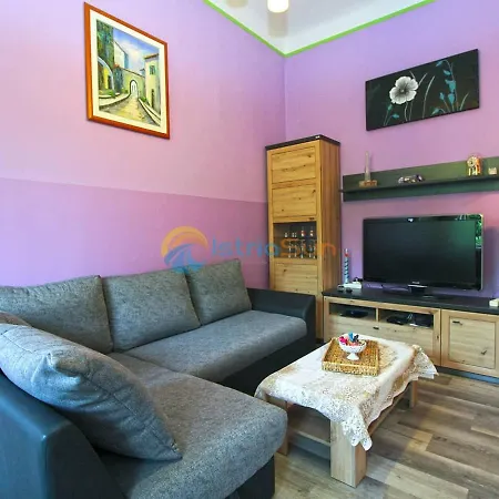 Studio Apartman Lea Pula Exterior photo